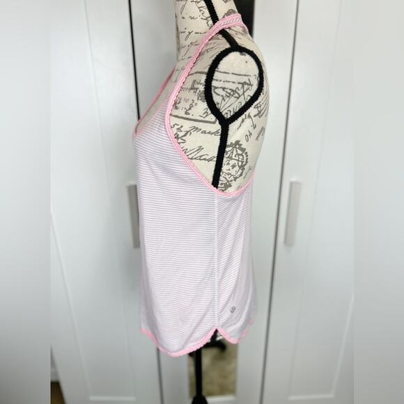 Lululemon Pink‎ Stripes Scalloped Racer Back Tank Top Size 6 - Picture 3 of 6